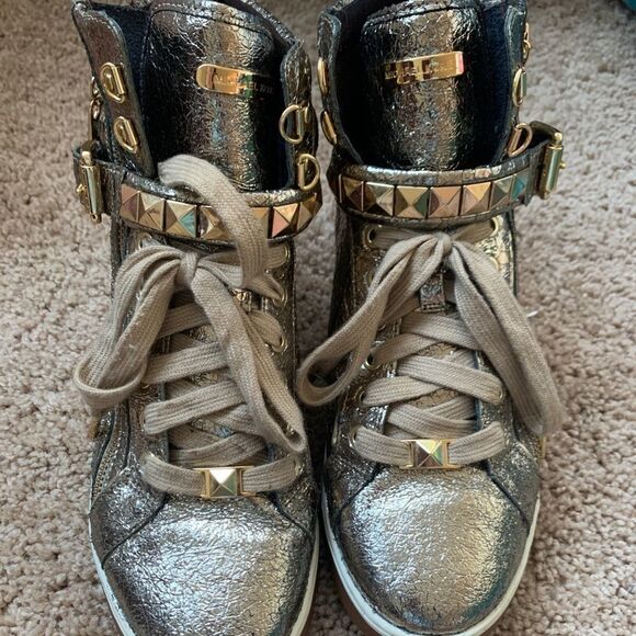 Authentic Michael Kors Gold Sneakers Officially Sold Out Genuine Leather‎ Y2K - Picture 4 of 7